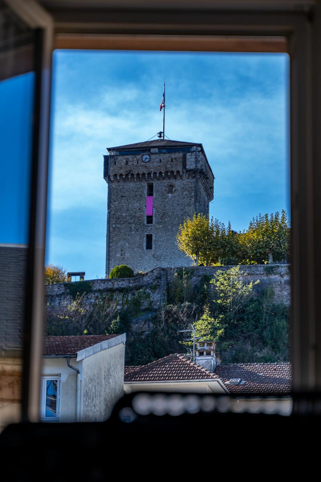 LE LYS- Appartement T3 tout equipé, vue imprenable sur le château de lourdes Exterior foto