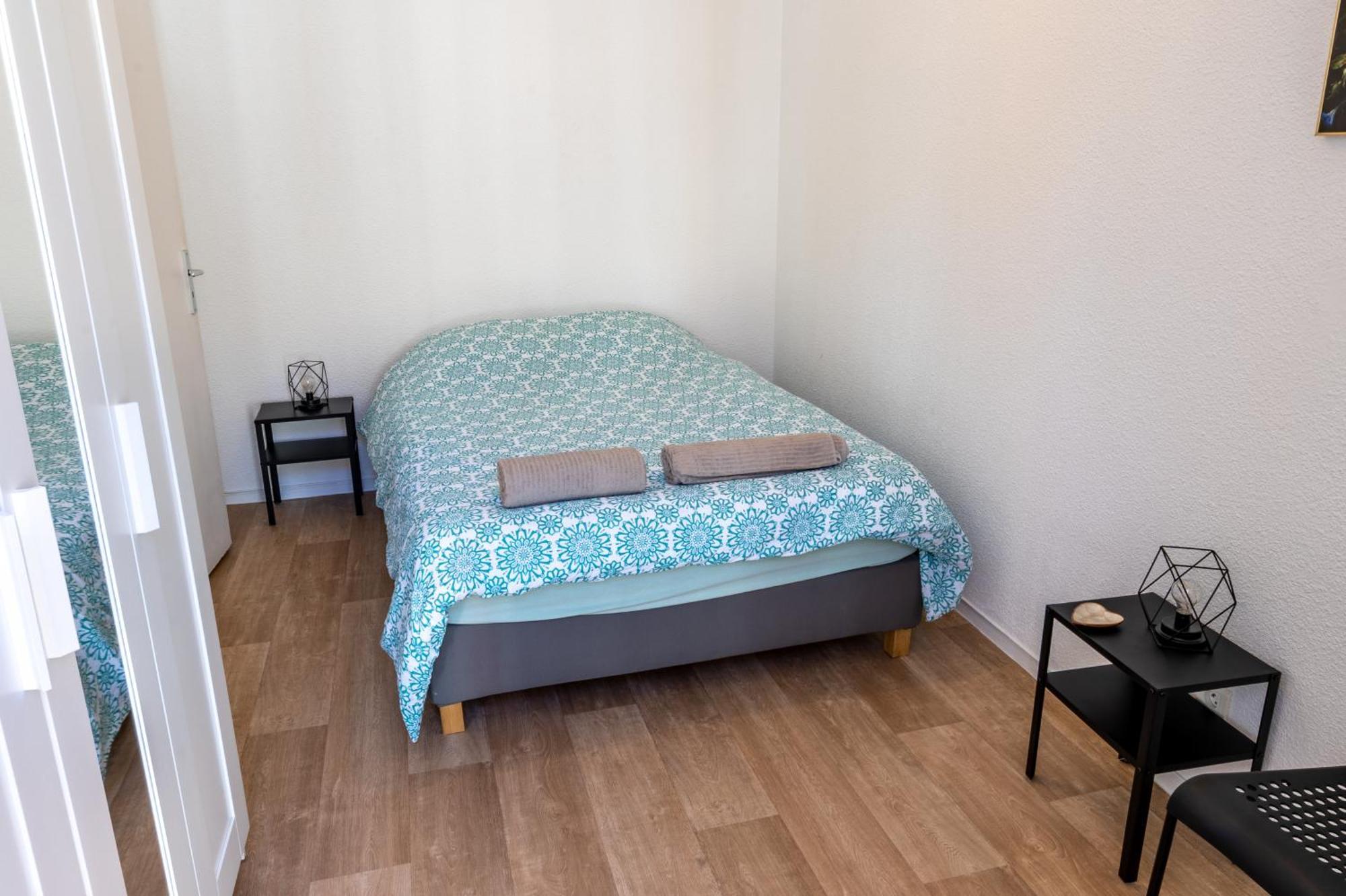 LE LYS- Appartement T3 tout equipé, vue imprenable sur le château de lourdes Exterior foto