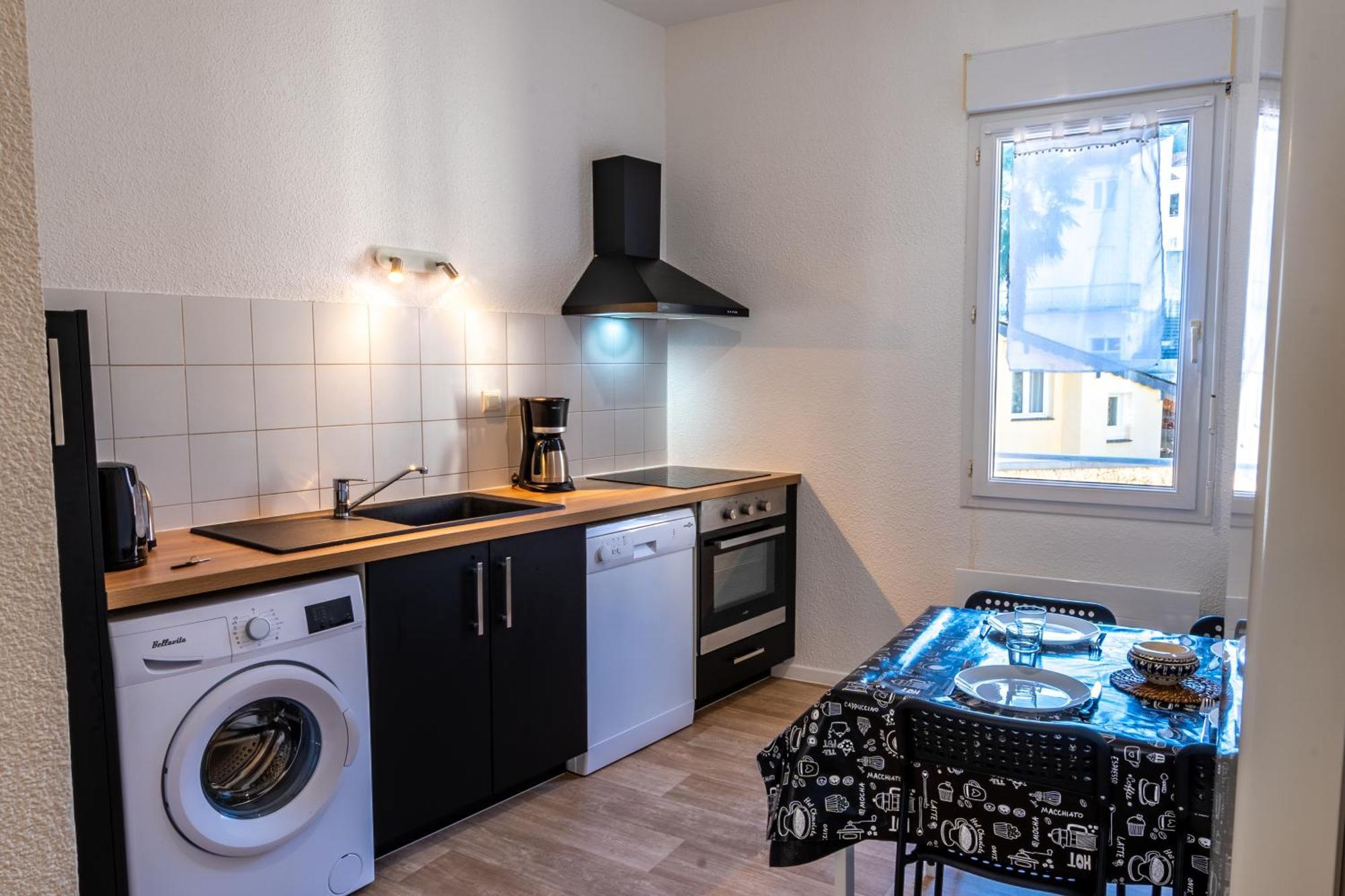 LE LYS- Appartement T3 tout equipé, vue imprenable sur le château de lourdes Exterior foto